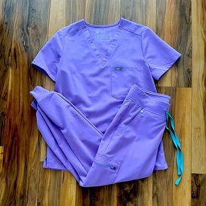 Figs Catarina Top and Zamora Jogger in Lavender Haze, XS/S